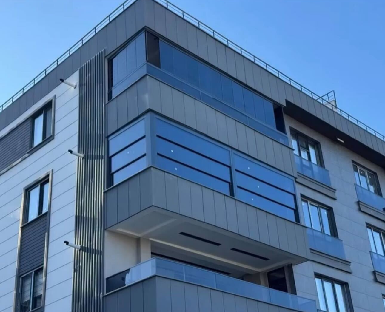 Giyotin Cam Sistemleri