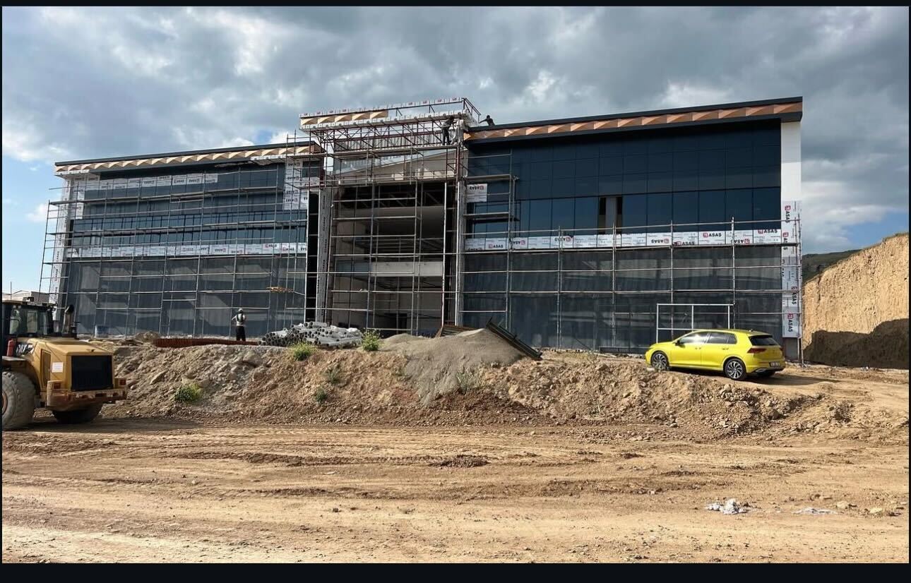 Kompozit kaplama mağaza cephesi